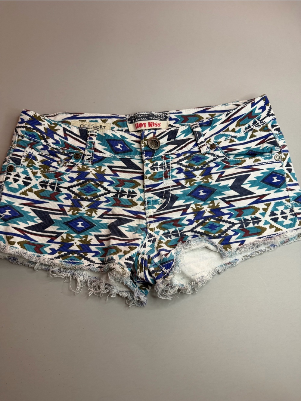 Hot Kiss Women’s Western/Tribal-Print Blue Denim Shorts Size 1